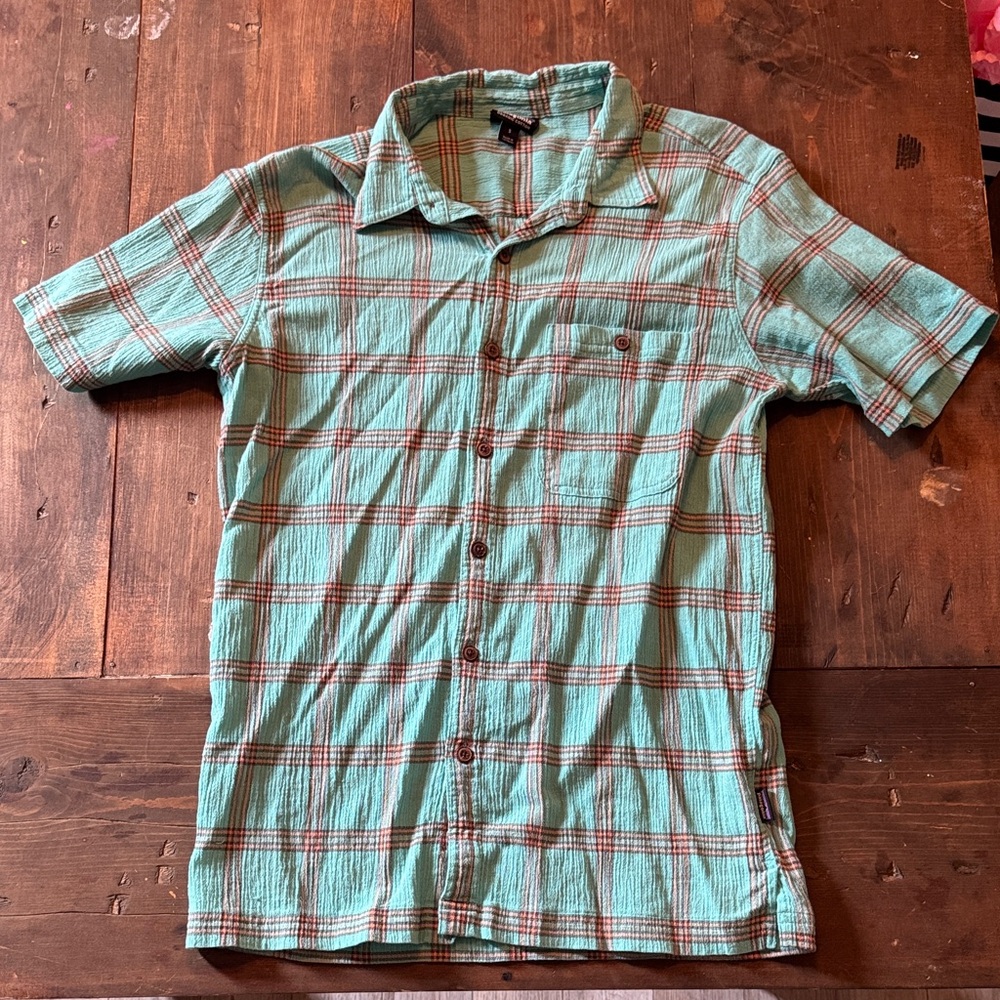 Patagonia Mint Green and Brown Plaid Short-Sleeve Button-Down Shirt